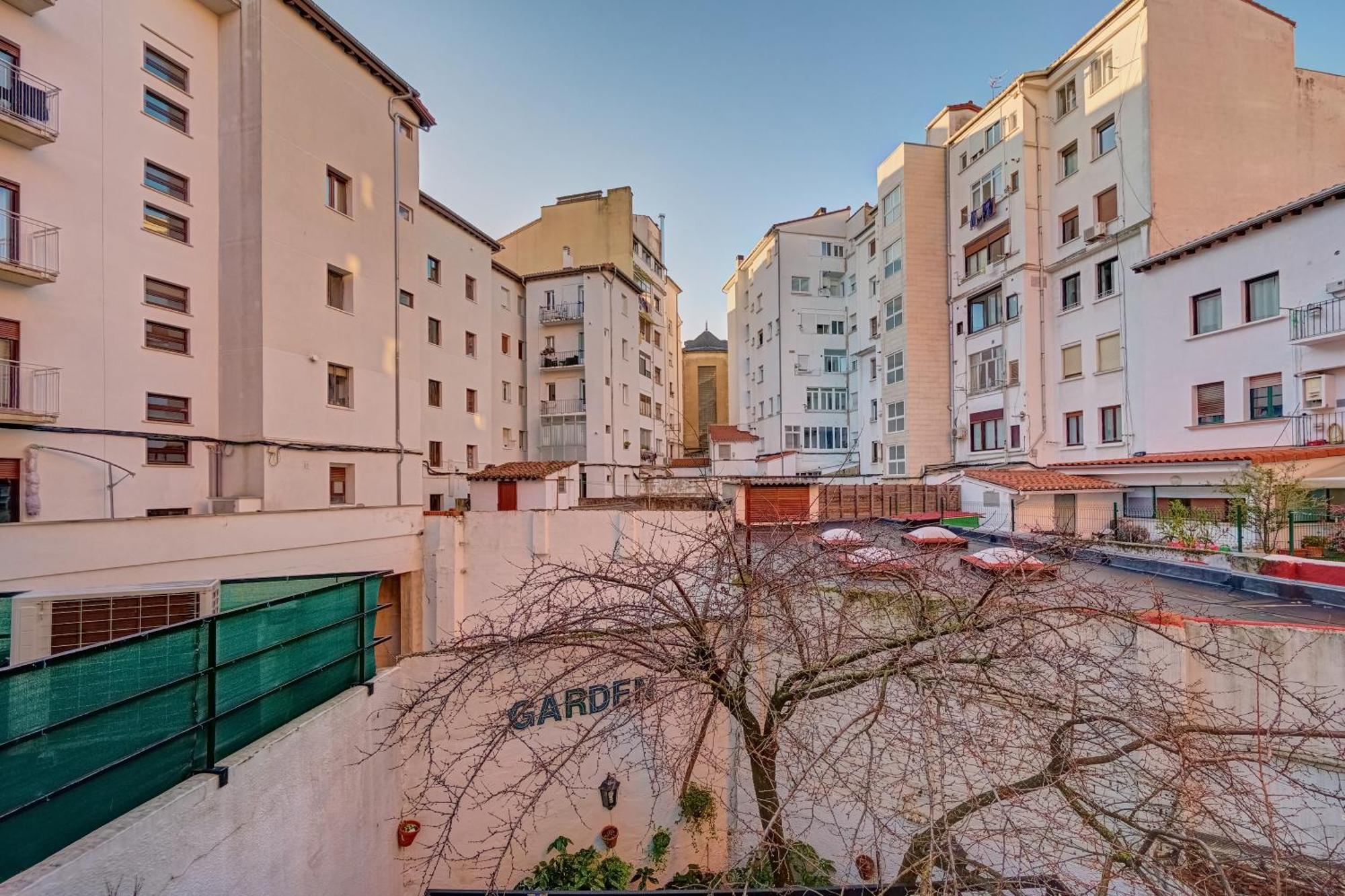 Apartamento El Conde By Clabao Pamplona Eksteriør billede